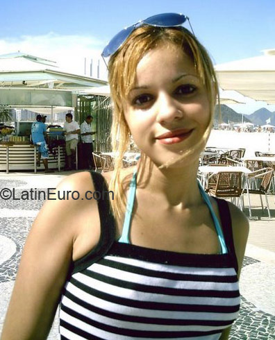 Date this hot Brazil girl Lilica26 from Rio De Janeiro BR1113