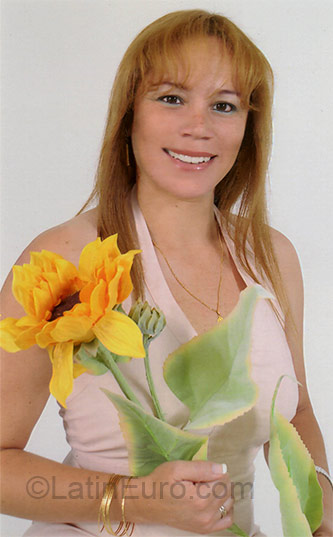 Date this cute Peru girl Cecilia Mercedes from Lima PE89