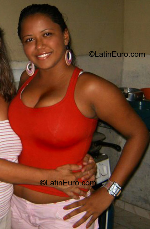 Date this sensual Brazil girl Juliane from Belem BR1140