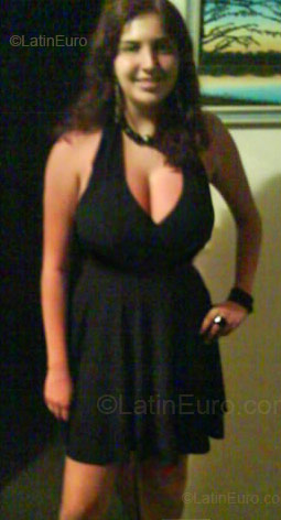 Date this pretty Brazil girl Adriane from Ponta Grossa BR1189