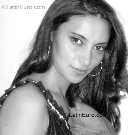 Date this hard body Brazil girl Simone Maria from Lagoa de Itaenga BR1285