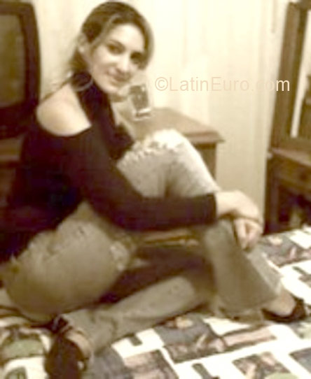 Date this sensual Brazil girl Lucia Helena from Volta Redonda BR1339