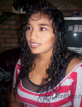 Date this passionate Colombia girl Mari from Popayan CO1145
