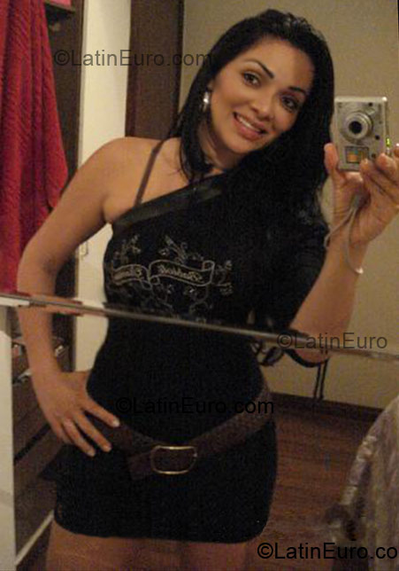 Date this hot Brazil girl Marluce from Brasilia BR1436