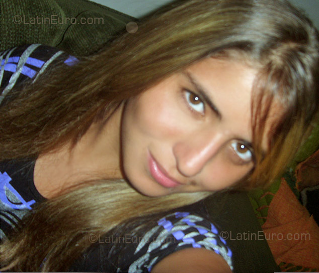 Date this sultry Brazil girl Danieli from Fatima Do Sul BR1446