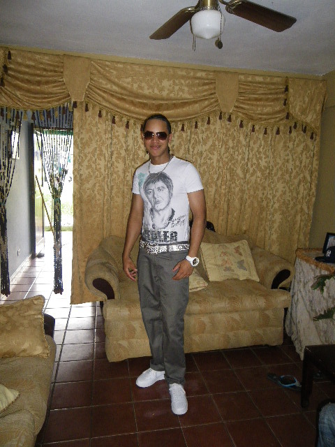 Date this nice looking Dominican Republic man Yansell from Santiago DO1237