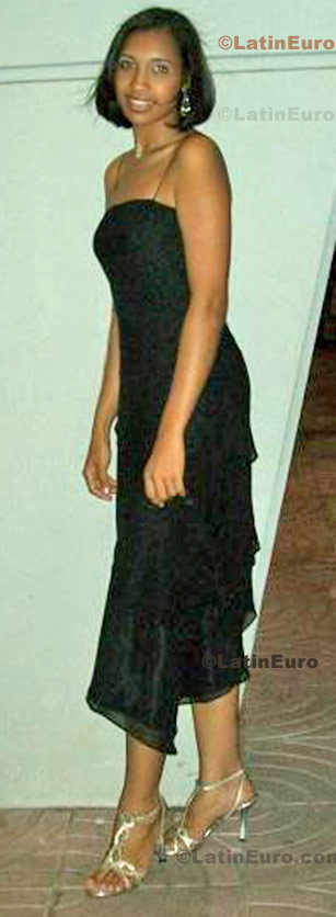 Date this charming Dominican Republic girl Wendy from Santiago DO8207
