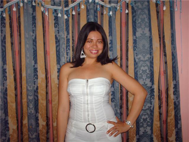 Date this foxy Colombia girl Marce from Santa Marta CO1274