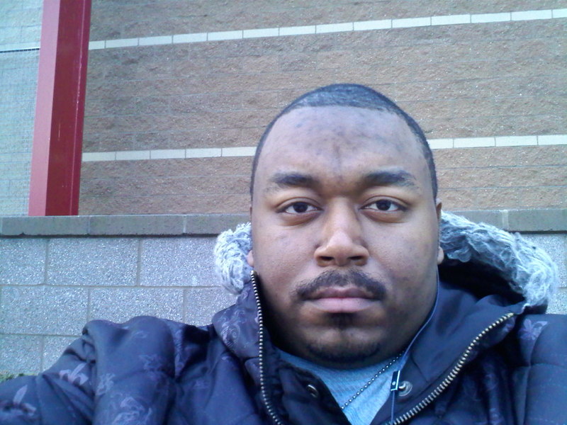 Date this athletic United States man Aaron from Renton US3725