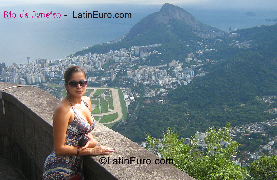 Date this tall Brazil girl Andrea from Mogi Das Cruzesz BR1655