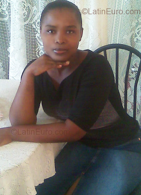 Date this sultry Dominican Republic girl Cleivy Simona from Santo Domingo DO1641