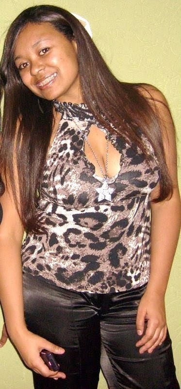 Date this hot Brazil girl Thaisi from SÃo Paulo BR1720