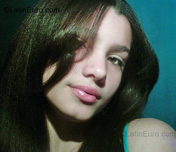 Date this foxy Brazil girl Ruthy from Candido Sales BR1731