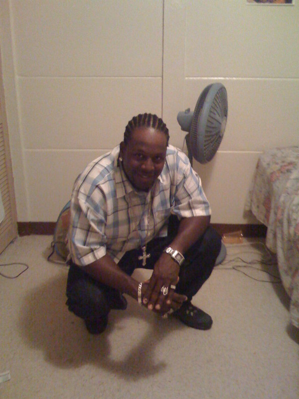 Date this stunning Virgin Islands (U.S.) man Scamp from St.croix VI2