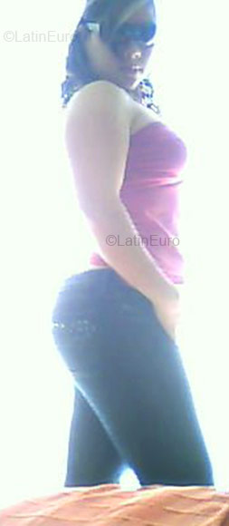 Date this nice looking Colombia girl Francy from Tulua CO1543