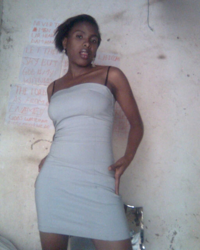 Date this charming Uganda girl Komwaka from Kampala UG16