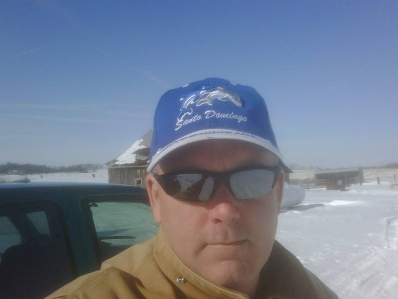 Date this cute United States man Gunny from Louisville US4202