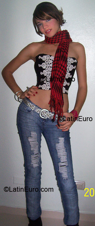 Date this foxy Dominican Republic girl Solara from Santiago DO1955