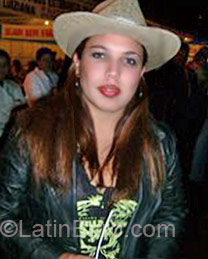 Date this cute Brazil girl Vania from Campo Mourao BR1859