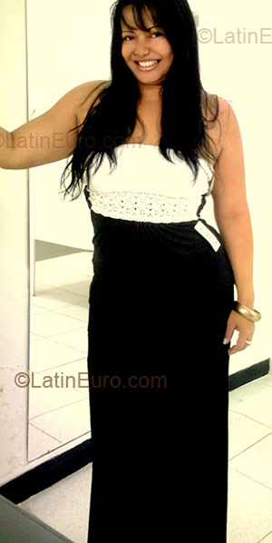 Date this sultry Colombia girl Adriana from Cali CO1747