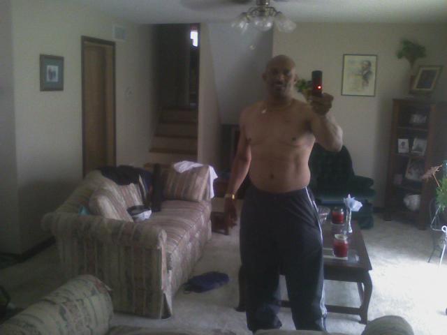 Date this young United States man Skeeter53 from Kansas City US4521