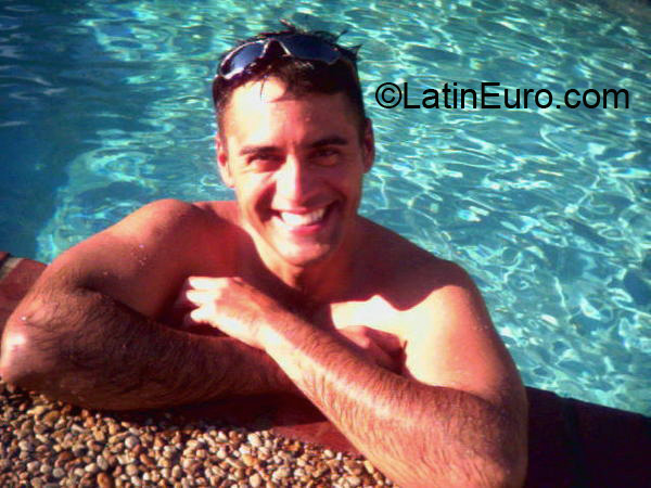 Date this gorgeous United States man Knight4U from Miami US4577