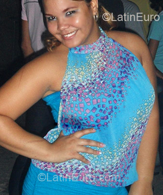 Date this lovely Dominican Republic girl Yessica from Higuey DO2217