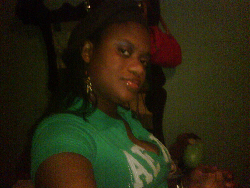 Date this tall Jamaica girl Venisa from Montego Bay JM61