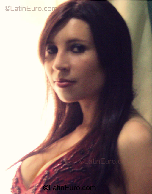 Date this georgeous Brazil girl Daiane from Caxias do Sul BR1961