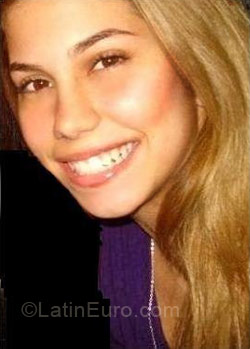 Date this exotic Brazil girl Roberta from Fortaleza BR1998