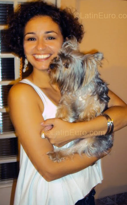 Date this voluptuous Brazil girl Sandra Cristina from Sorocaba BR6207