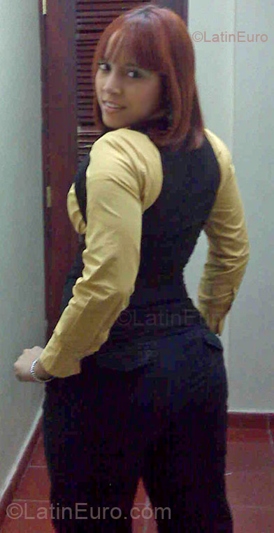 Date this beautiful Dominican Republic girl Karina from San Francisco De Macoris DO2335