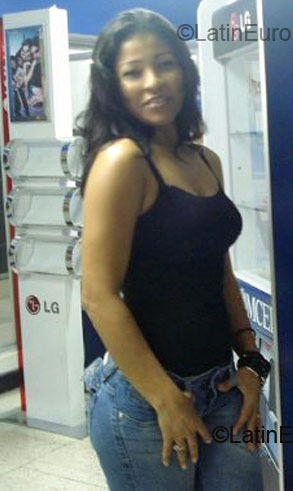 Date this happy Colombia girl Mercedes from Barranquilla CO1965