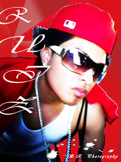 Date this happy Dominican Republic man Crownedboi7 from Toledo DO2413