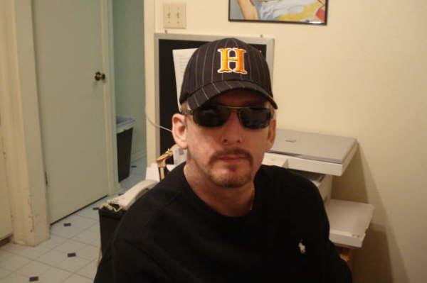 Date this young United States man Txjrf2 from san antonio US4954
