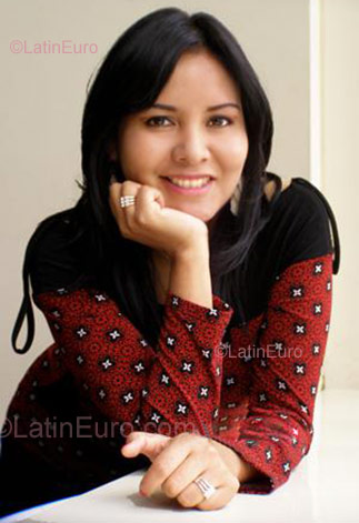 Date this cute Peru girl Tania from Lima PE522