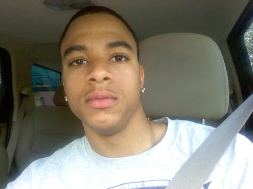 Date this good-looking United States man Mickel from  US5074