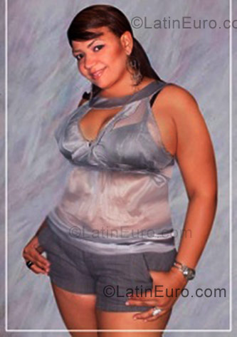 Date this delightful Dominican Republic girl Ingrid from Santiago DO3118