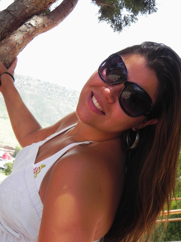Date this sultry Brazil girl Ia from Sao Paulo BR2231