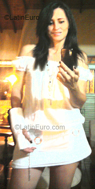 Date this good-looking Colombia girl Ester Llaneth from Zarzal CO3041