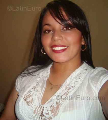 Date this lovely Colombia girl Angie Sofia from Cali CO3049