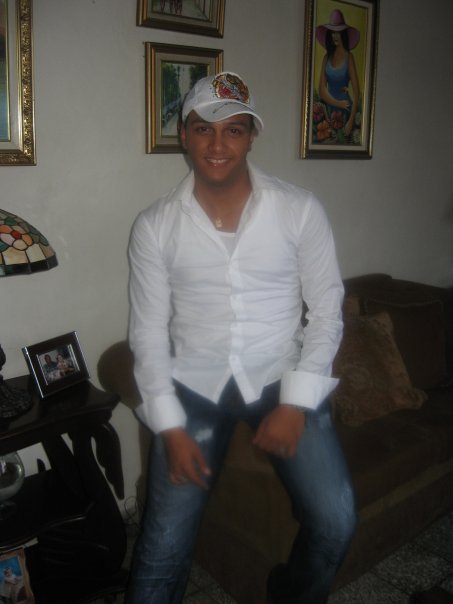 Date this gorgeous Dominican Republic man Vladimirrodri from Republica Dominicana DO3500
