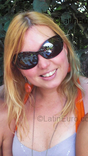 Date this hard body Switzerland girl Ursi from Zurich CH46