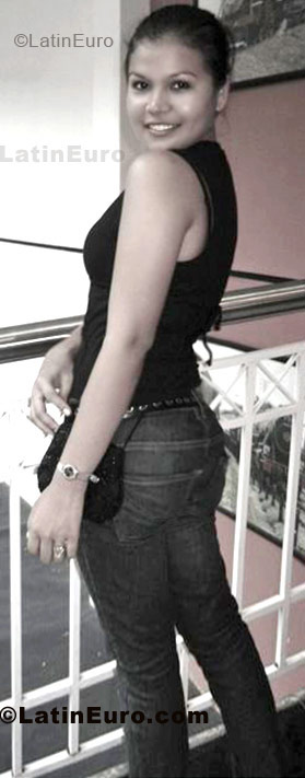 Date this hot Brazil girl Cristinny from Foraleza BR4442