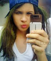 Date this lovely Brazil girl Kelly from Acarau BR2481