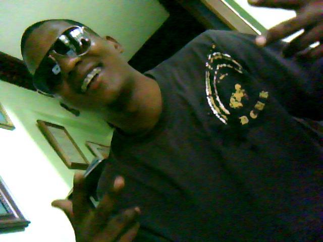 Date this foxy Dominican Republic man Dondinero from Santo Domingo DO3661