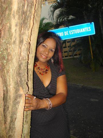 Date this good-looking Dominican Republic girl Arma49 from Santiago DO3705