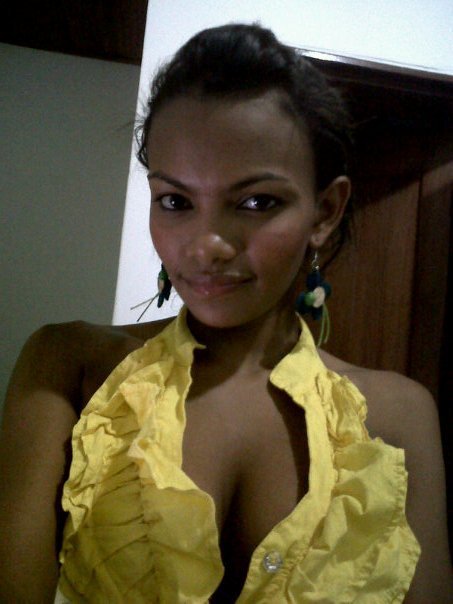 Date this nice looking Colombia girl Linda from Monteria CO3390