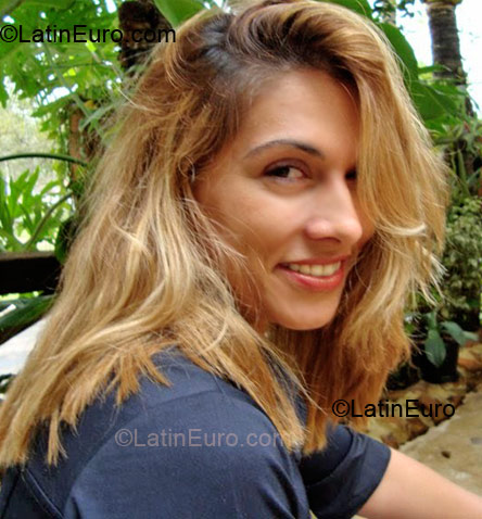 Date this gorgeous Brazil girl Patricia from Limera BR2596