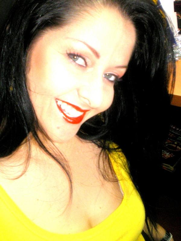 Date this nice looking Brazil girl Ldica from Curitiba BR2611
